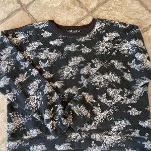 Universal threads XL sweatshirt